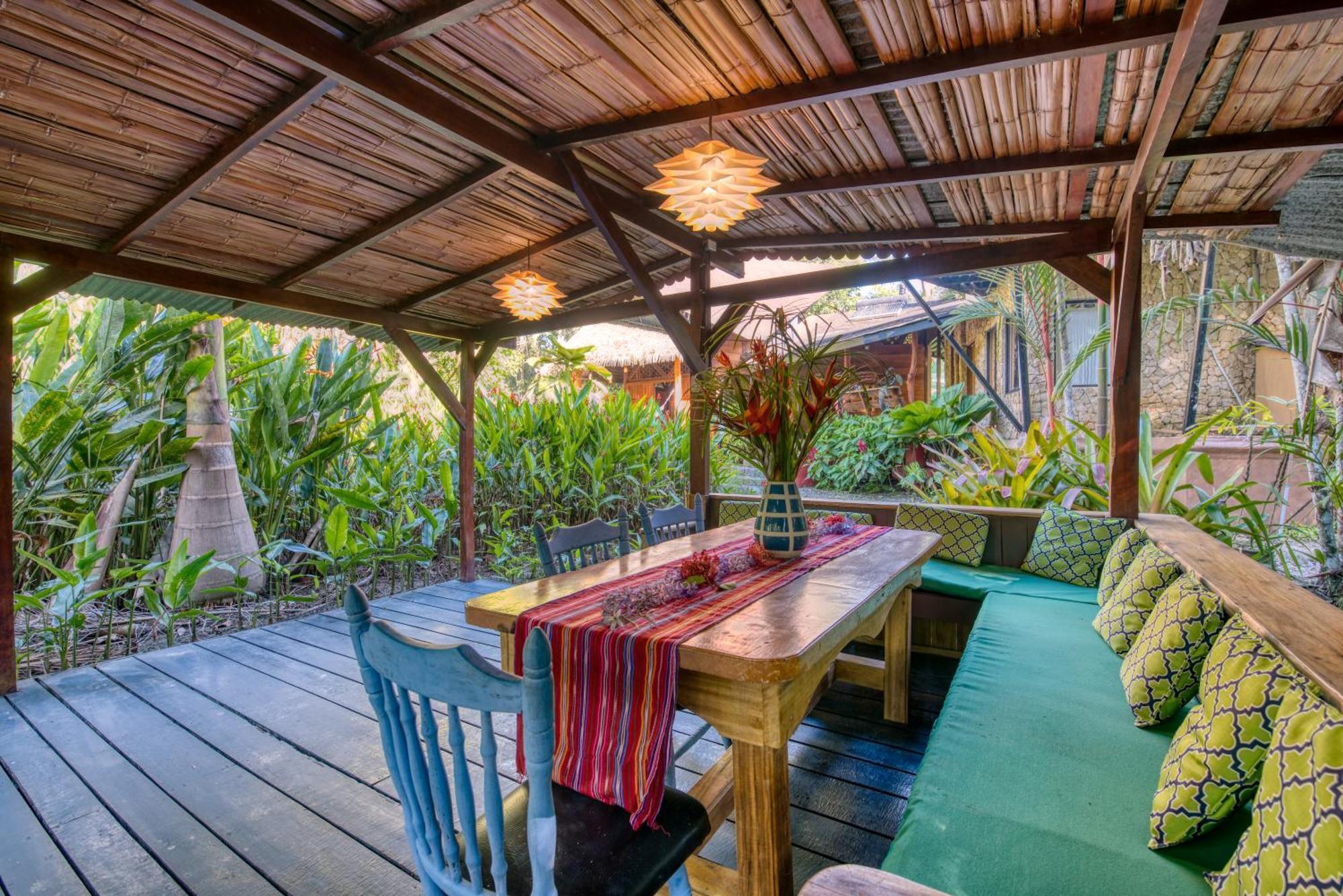 Puerto Viejo de Talamanca Tree House Beachfront Lodge מראה חיצוני תמונה