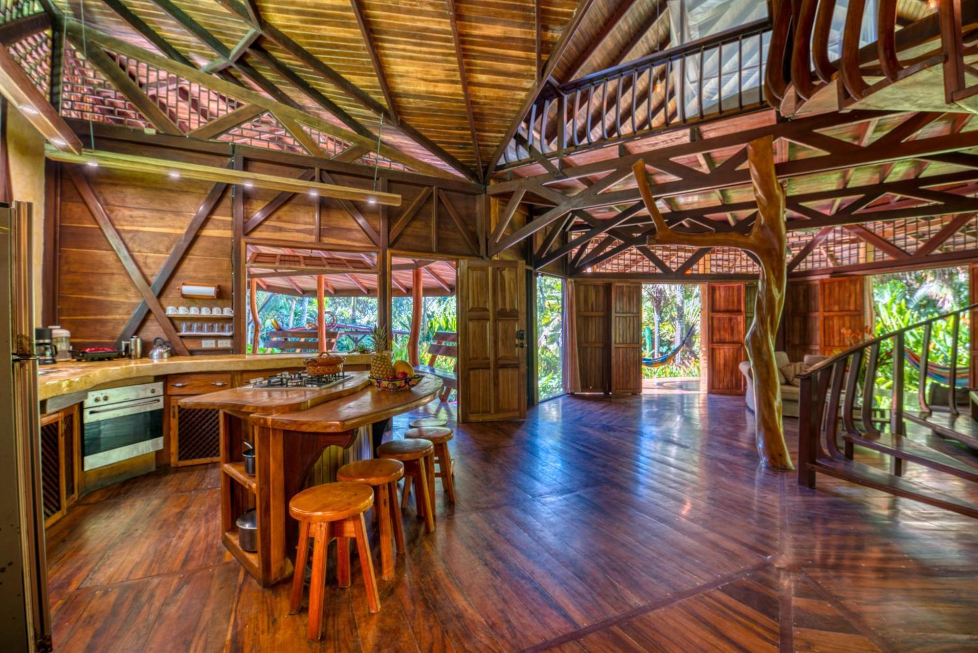 Puerto Viejo de Talamanca Tree House Beachfront Lodge מראה חיצוני תמונה