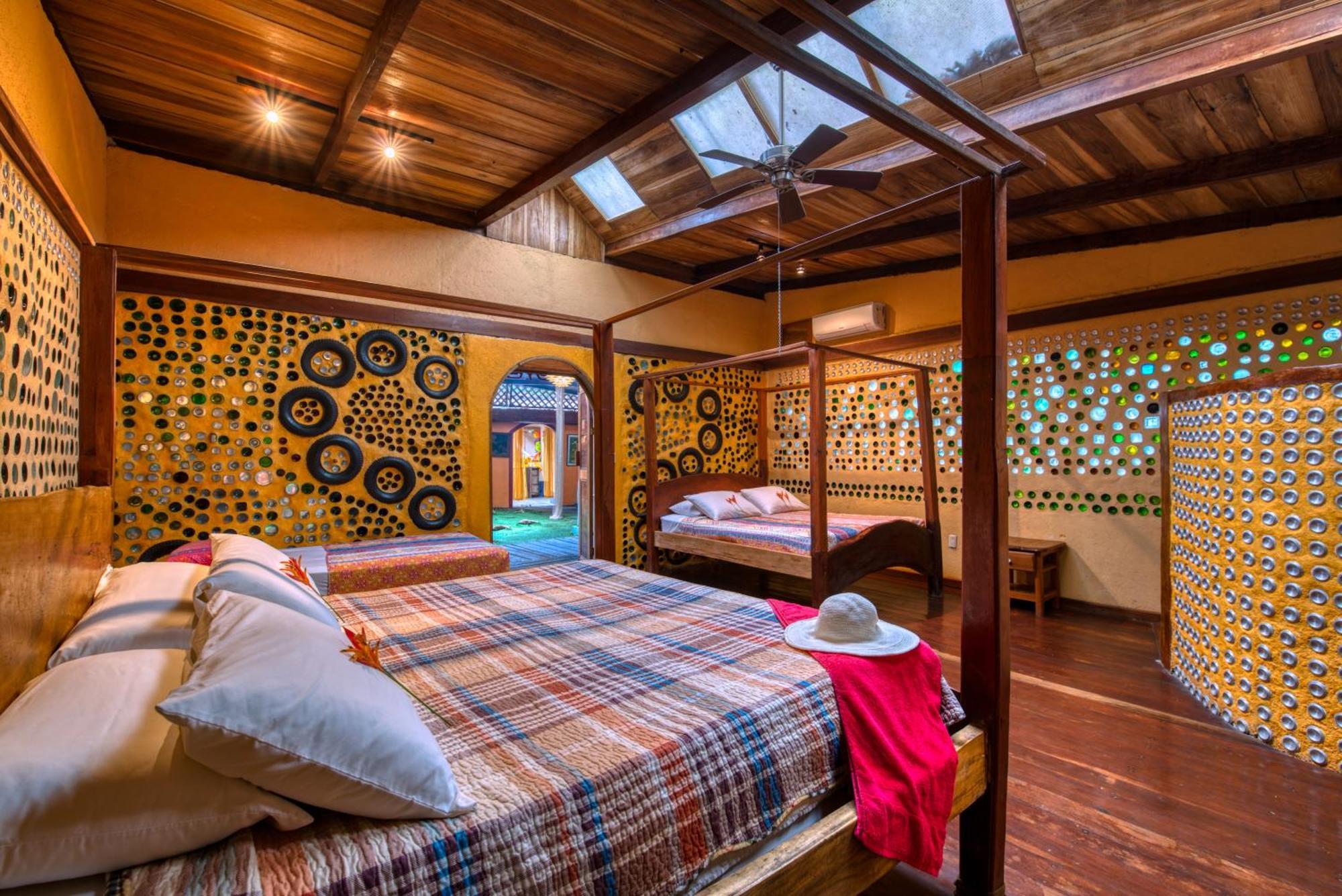 Puerto Viejo de Talamanca Tree House Beachfront Lodge מראה חיצוני תמונה