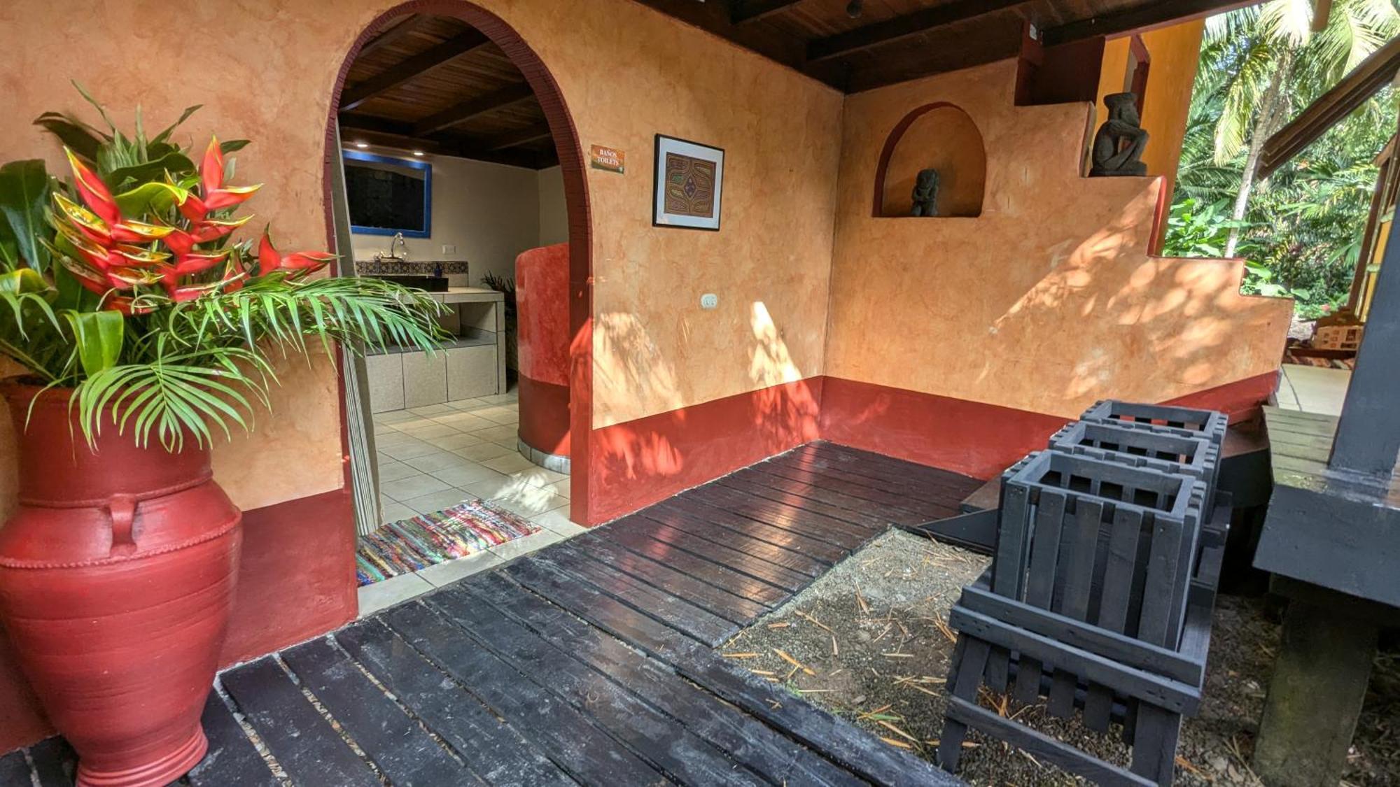 Puerto Viejo de Talamanca Tree House Beachfront Lodge מראה חיצוני תמונה